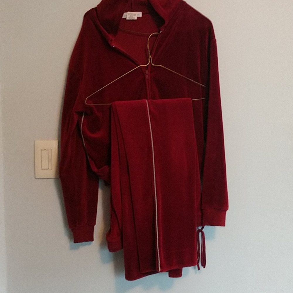Jogging suit